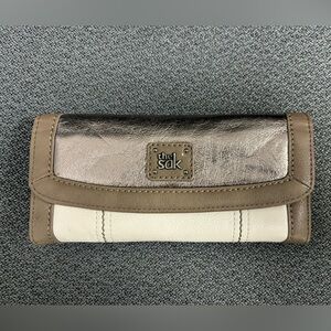 The Sak wallet